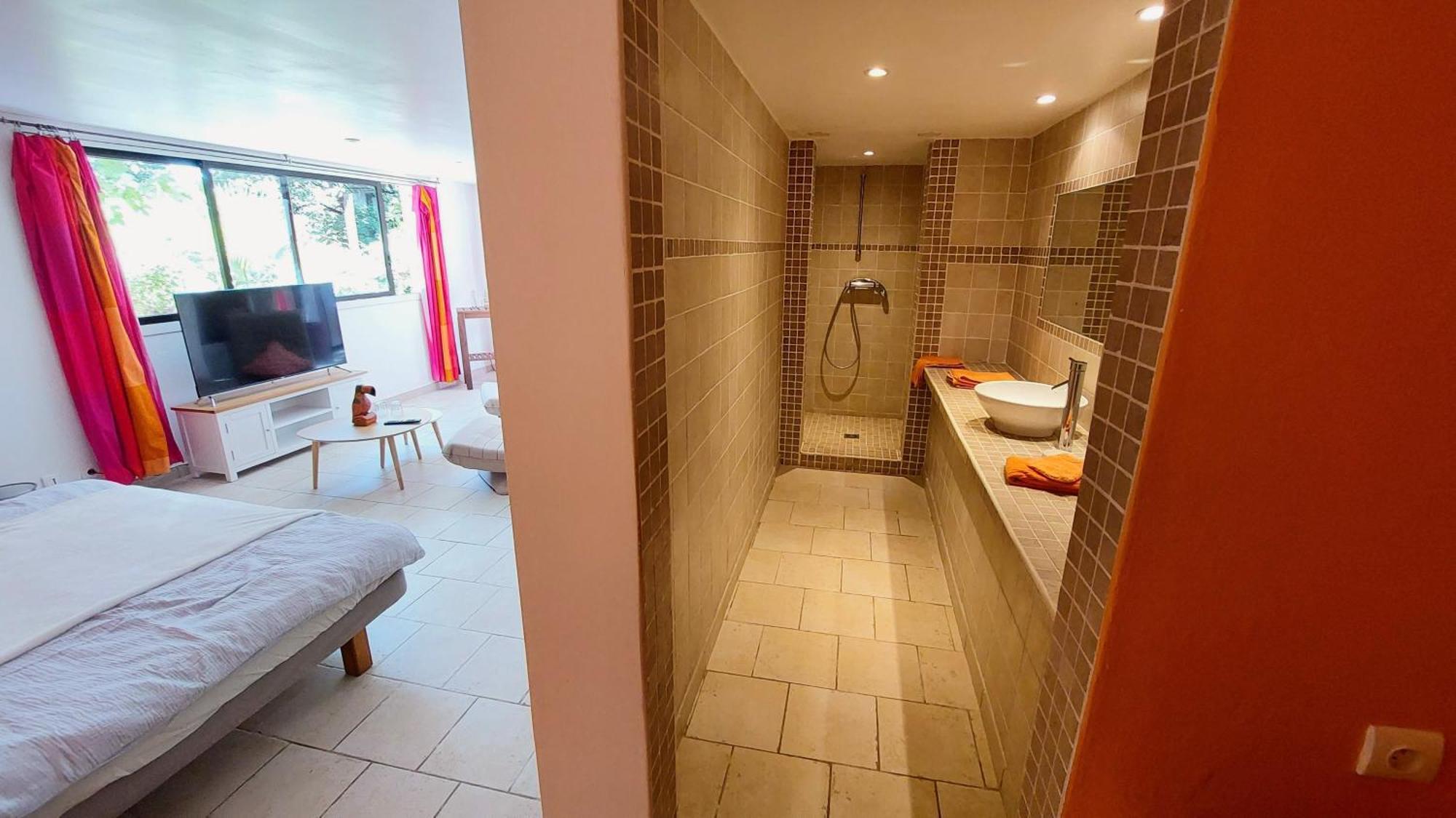La Deviniere Otel Donzère Oda fotoğraf